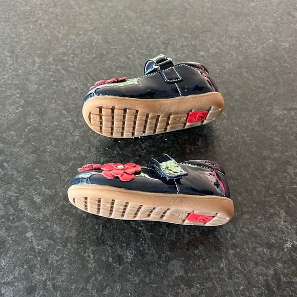 Toddler Girl SEE KAI RUN MARY JANE PATEN LEATHER SHOES - Picture 5 of 7